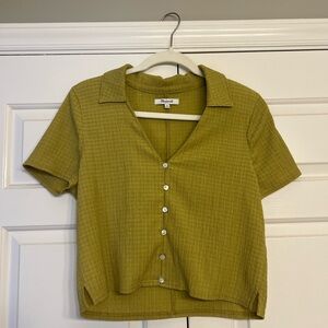 Madewell Crinkled Y-Neck Button-Down Shirt in Gilded Moss